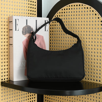 Prada Re-edition 2000 Hobo