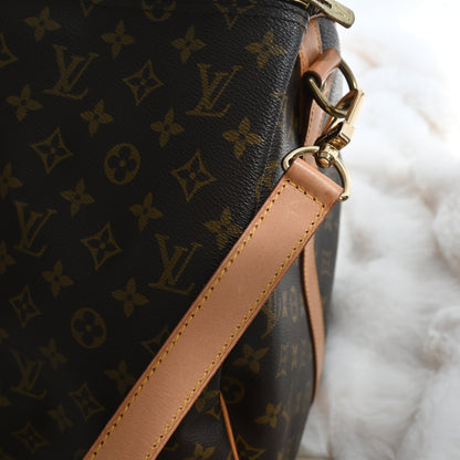 Louis Vuitton Monogram Keepall 55 with strap
