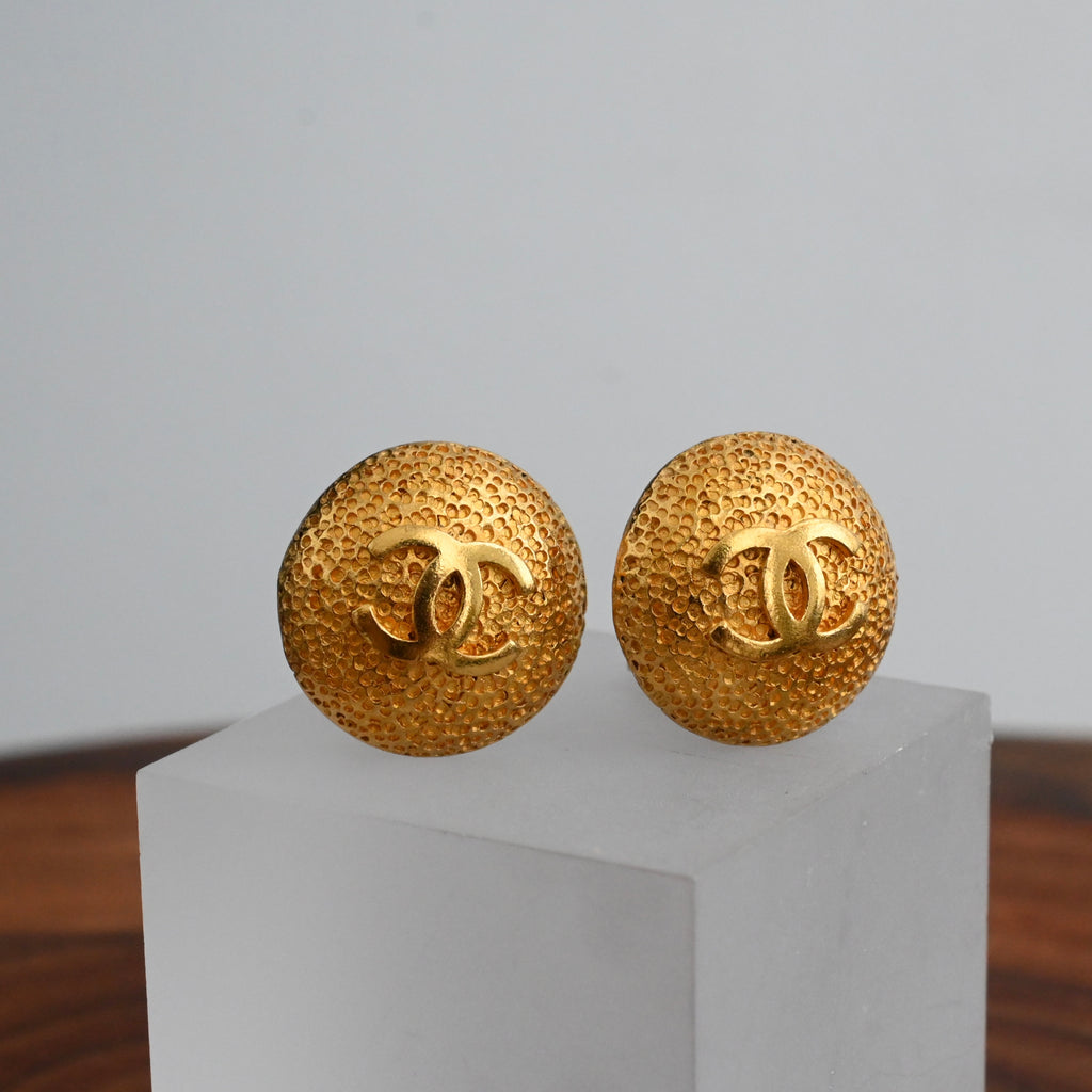 Vintage Chanel Textured Button Earclips Earrings 95A - Leluxe Vintage Sdn. Bhd.