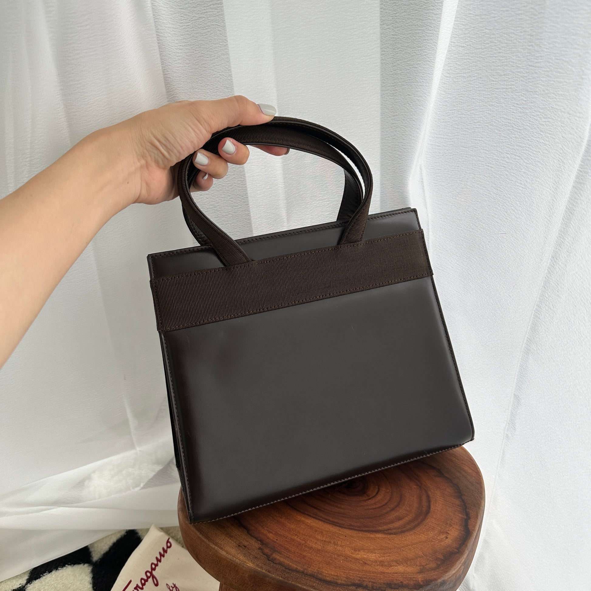 Salvatore Ferragamo Vara Bow Top Handle Bag – Leluxe Vintage