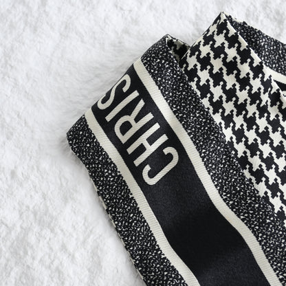 Dior 30 Montaigne Mitzah Silk Twilly