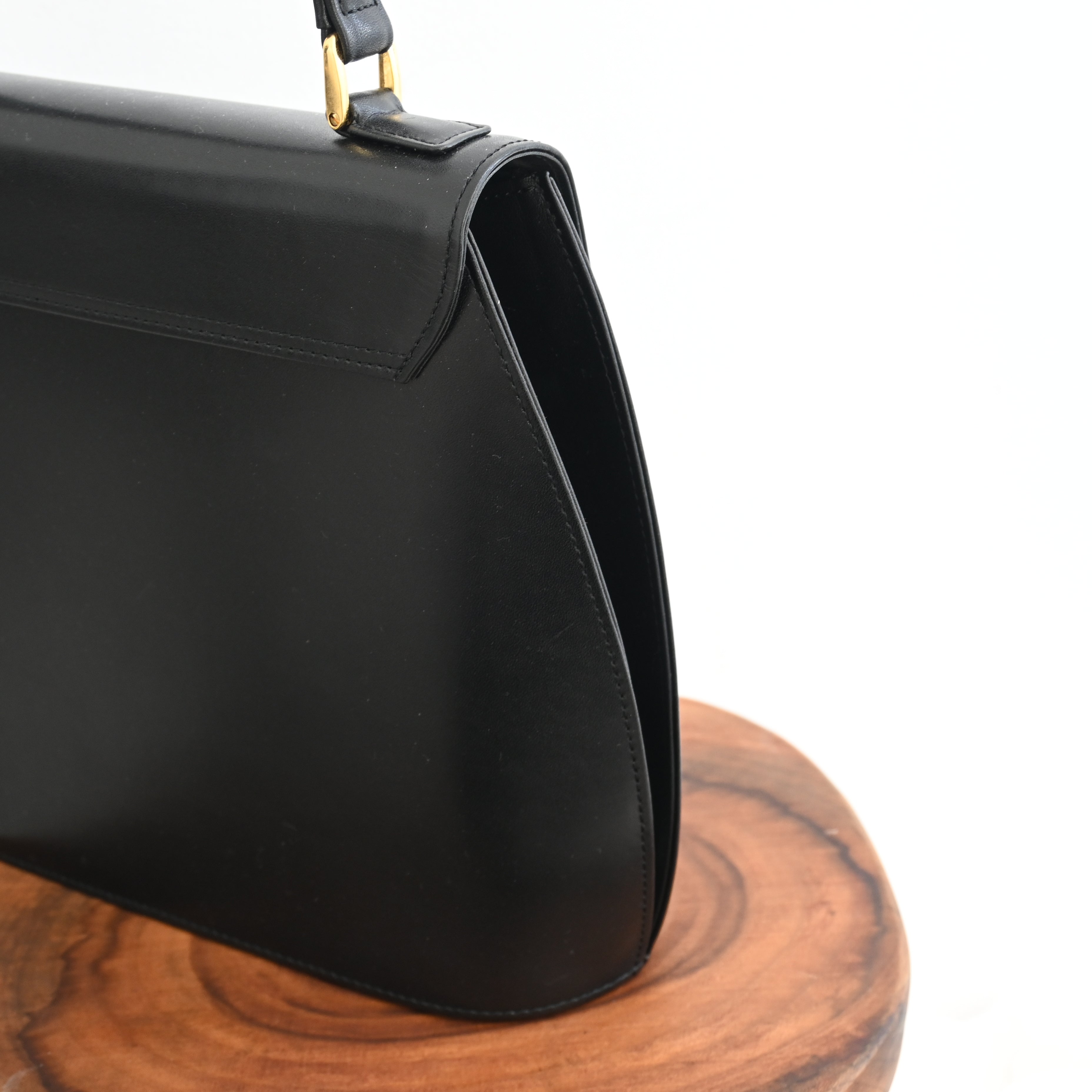 Givenchy 4G Top Handle Black Kelly - Leluxe Vintage Sdn. Bhd.