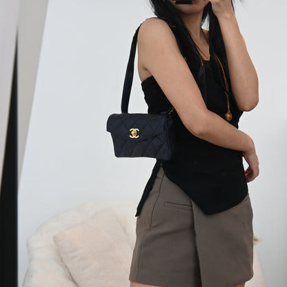 Chanel Navy Lambskin Chain Beltbag 80’s