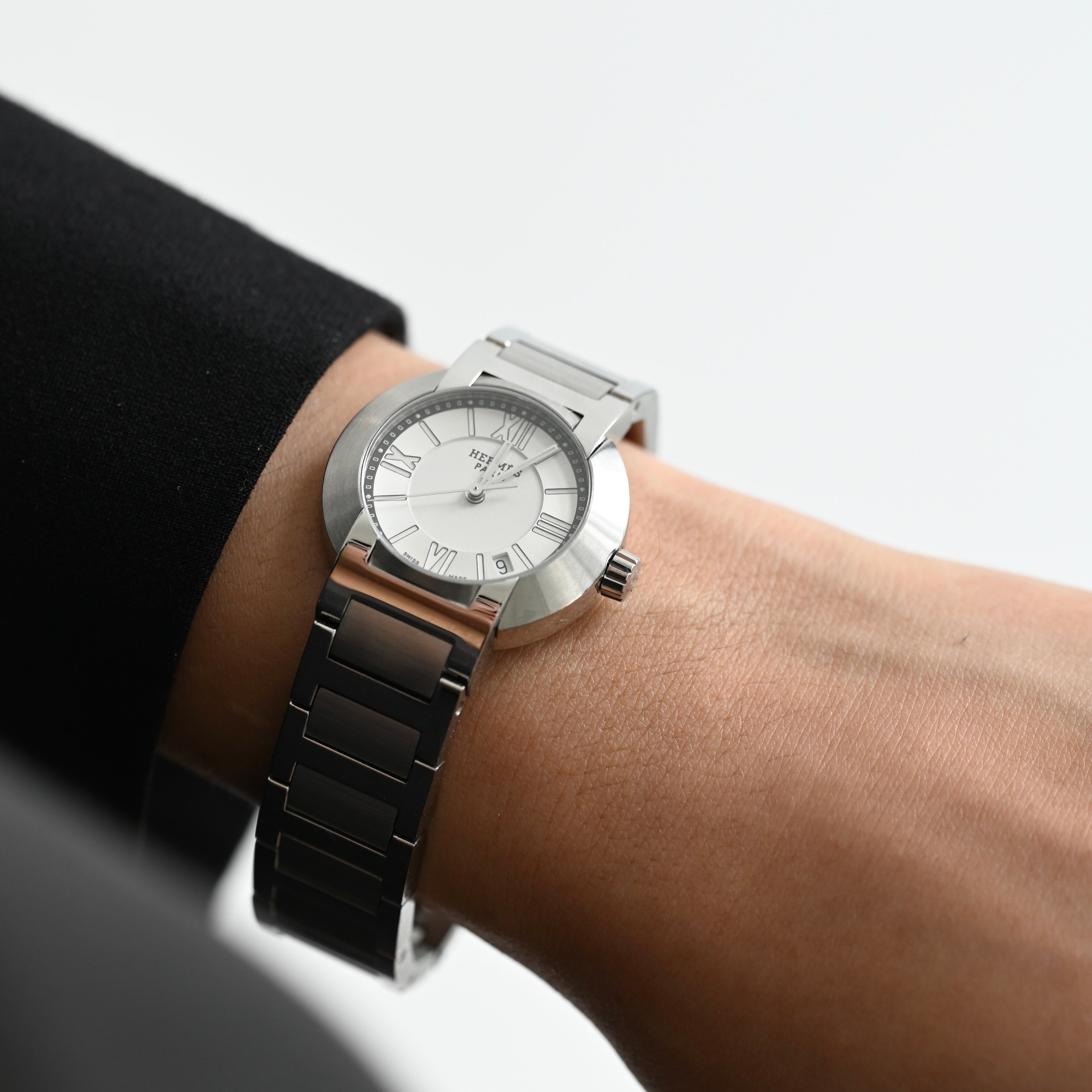 Hermès Nomad Watch N01.210 - Leluxe Vintage Sdn. Bhd.