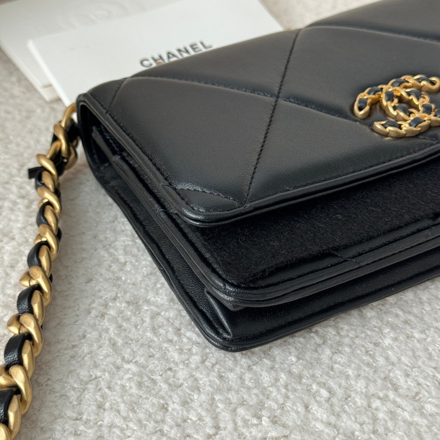 Chanel 19 Quilted Wallet On Chain WOC