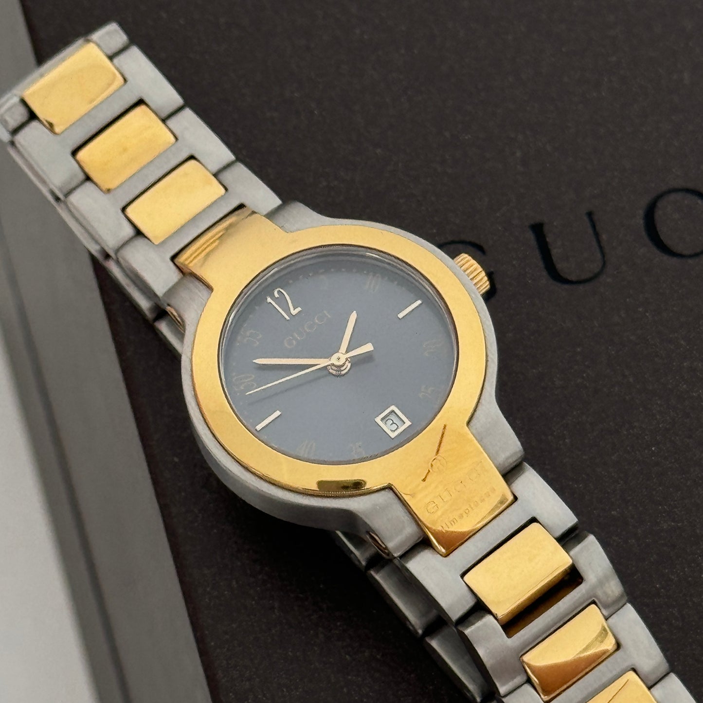 Gucci Watch 8900L Date