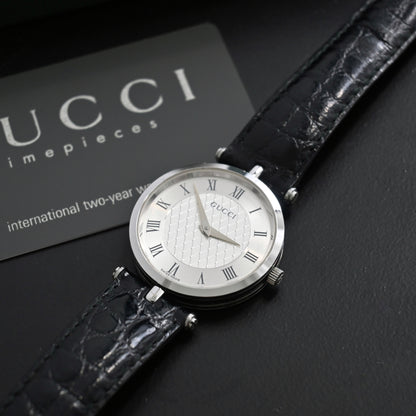 Gucci 2040M Round Face Watch