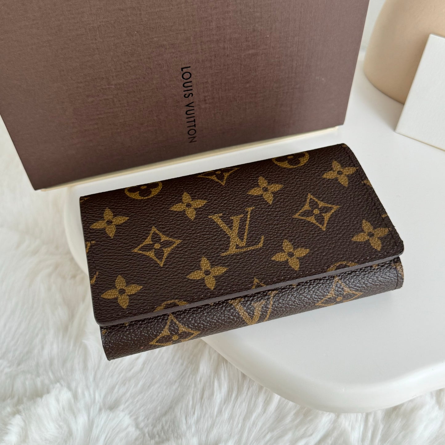 Louis Vuitton Porte Monnaie Billets Tresor Wallet Monogram