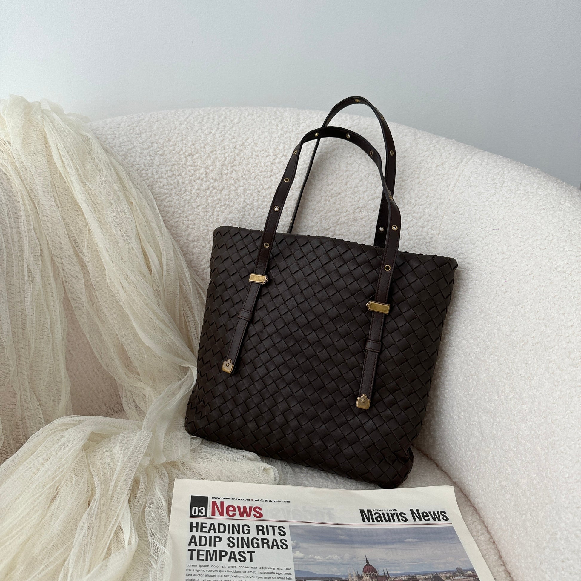 Bottega Veneta Intrecciato Woven Brown Tote - Leluxe Vintage Sdn. Bhd.