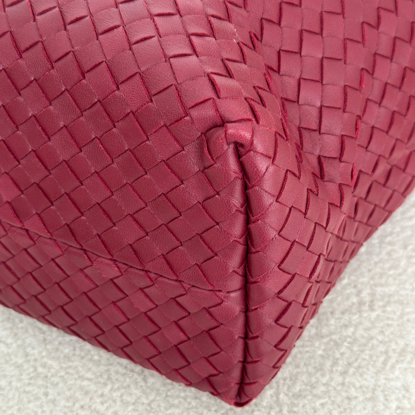 Bottega Veneta Intrecciato Garda Bag Burgundy