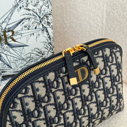 Dior 30 Montaigne Pouch