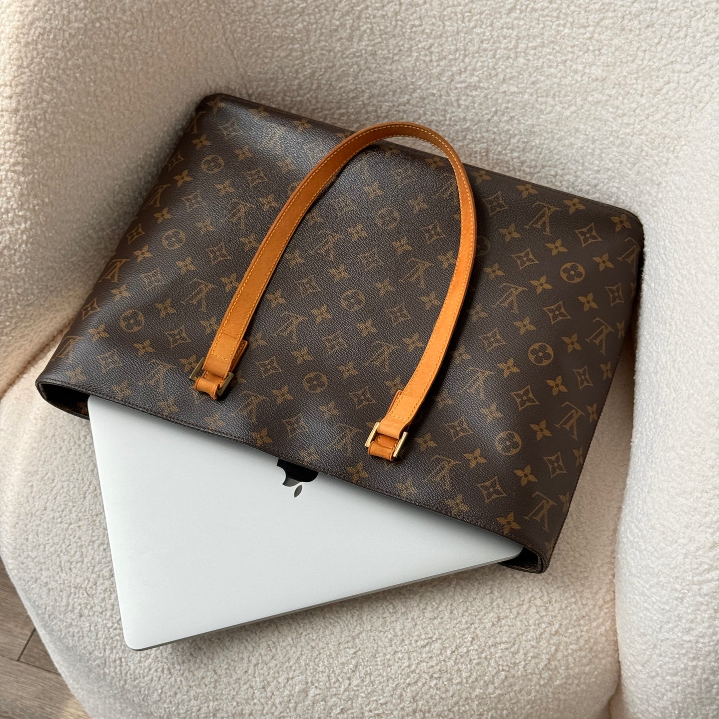 Louis Vuitton Luco Tote Monogram