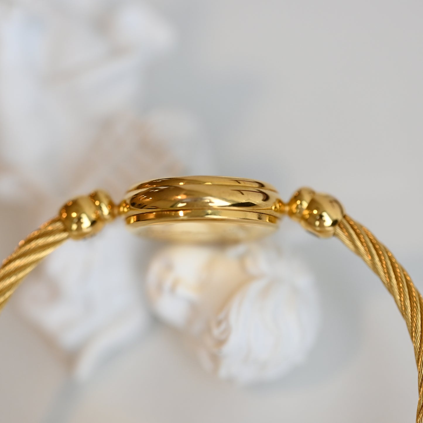 Gucci GG Gold Bangle Watch 2047L