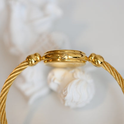Gucci GG Gold Bangle Watch 2047L