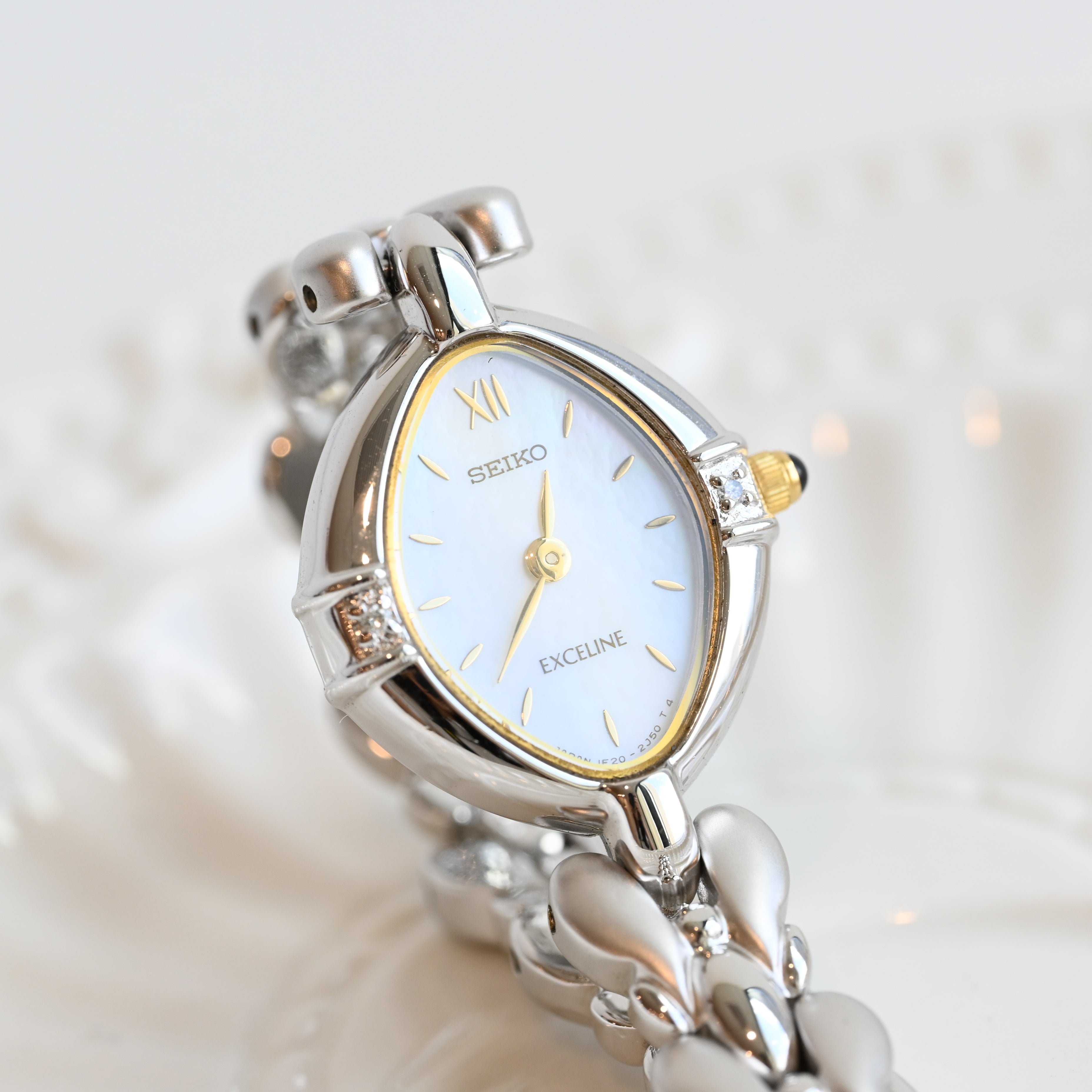 Seiko Exceline 1F20-6B60 MOP Dial - Leluxe Vintage Sdn. Bhd.