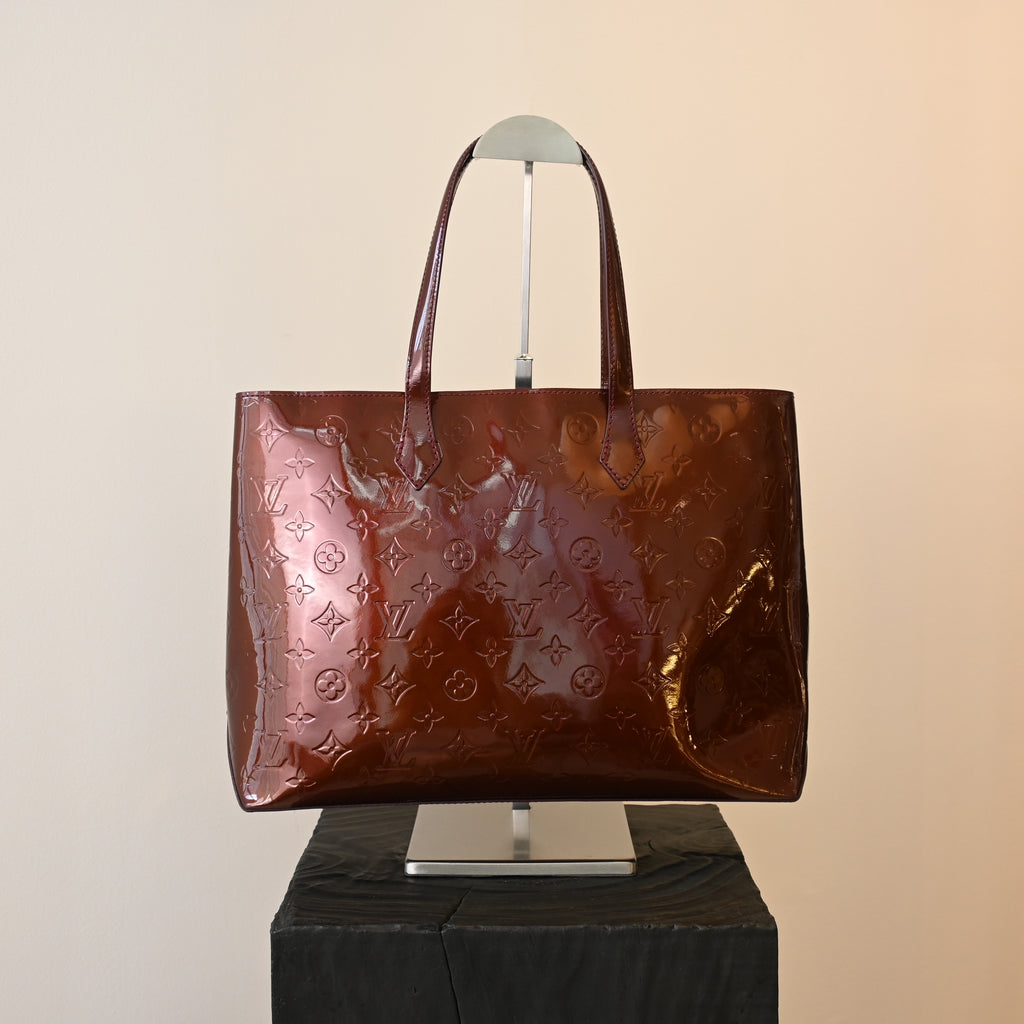 Louis Vuitton Amarante Monogram Vernis Wilshire PM Bag - Leluxe Vintage Sdn. Bhd.