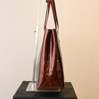 Louis Vuitton Amarante Monogram Vernis Wilshire PM Bag - Leluxe Vintage Sdn. Bhd.
