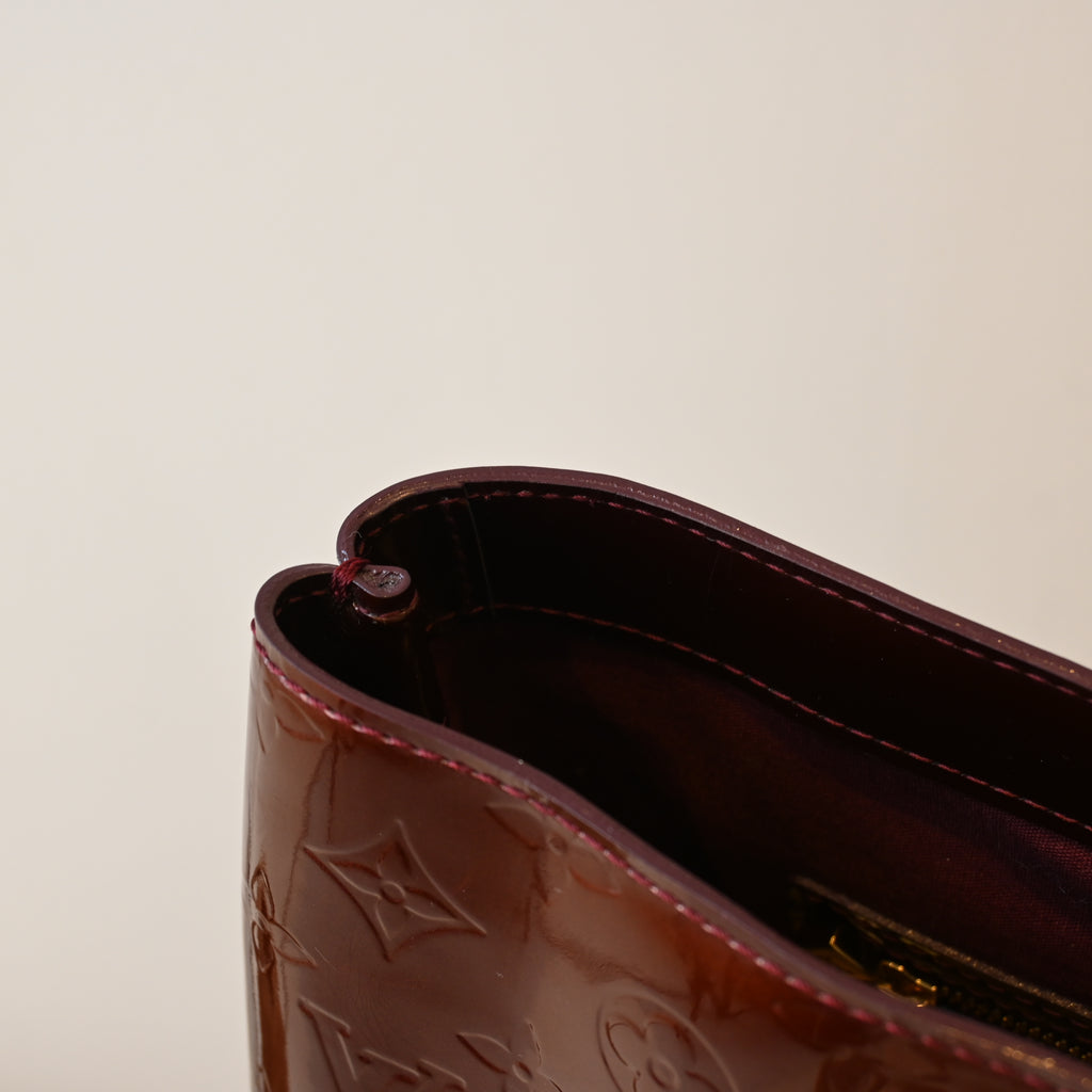 Louis Vuitton Amarante Monogram Vernis Wilshire PM Bag - Leluxe Vintage Sdn. Bhd.