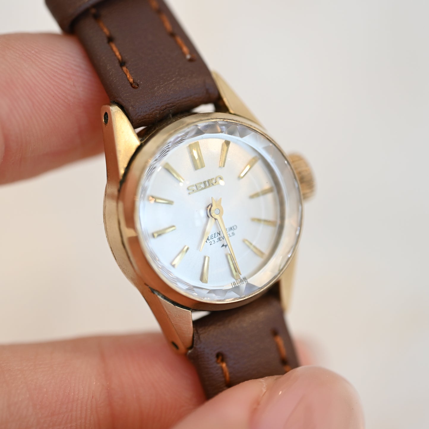 Seiko Diashock 1020-0010 Analog Watch