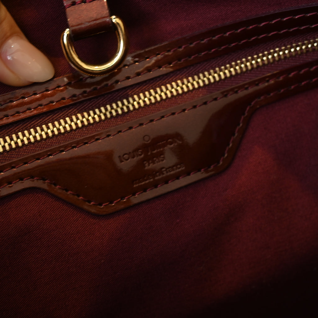 Louis Vuitton Amarante Monogram Vernis Wilshire PM Bag - Leluxe Vintage Sdn. Bhd.
