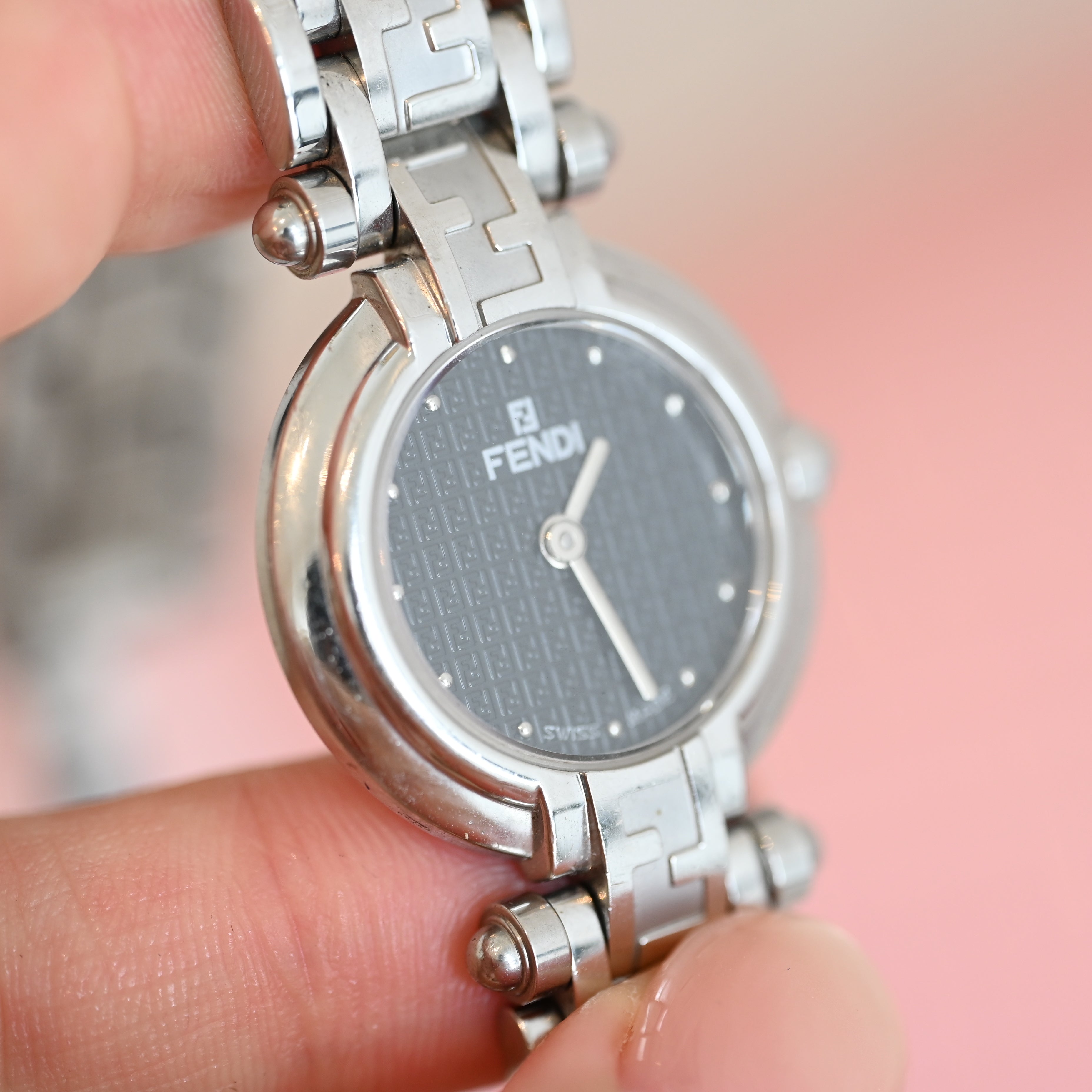 時計 Vintage FENDI 750L Silver Quartz Watch Near Mint] FENDI Orologi 750L Pink Dial Silver Quartz Ladies Watch