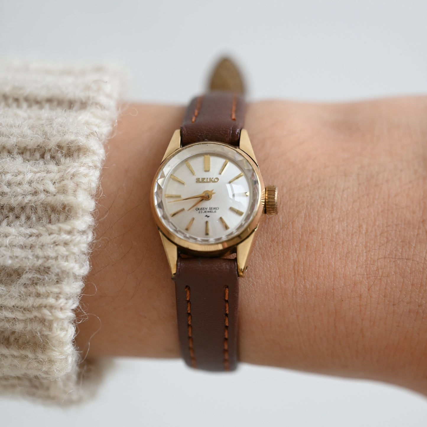 Seiko Diashock 1020-0010 Analog Watch