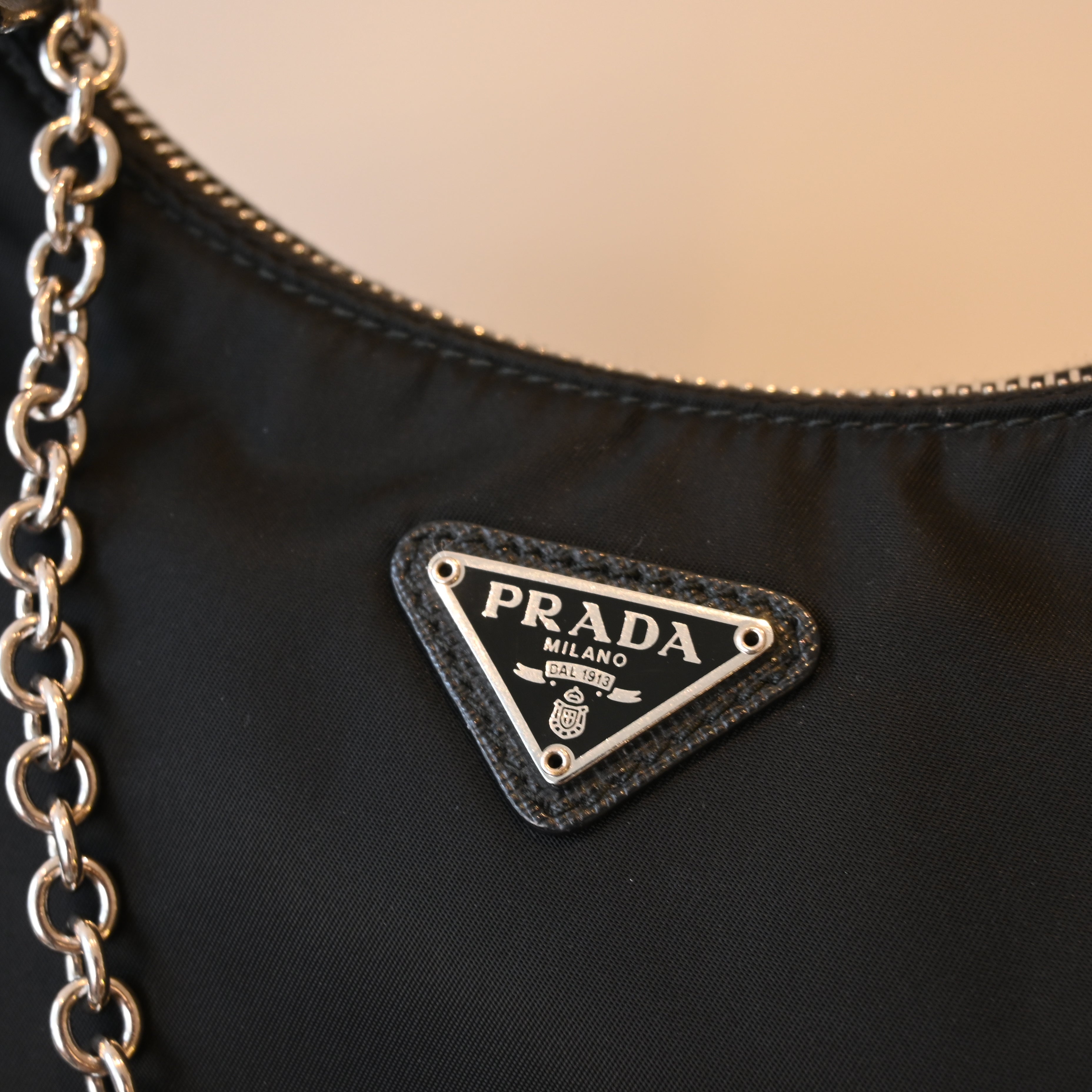 Prada Hobo Re-edition 2005 Nylon - Leluxe Vintage Sdn. Bhd.