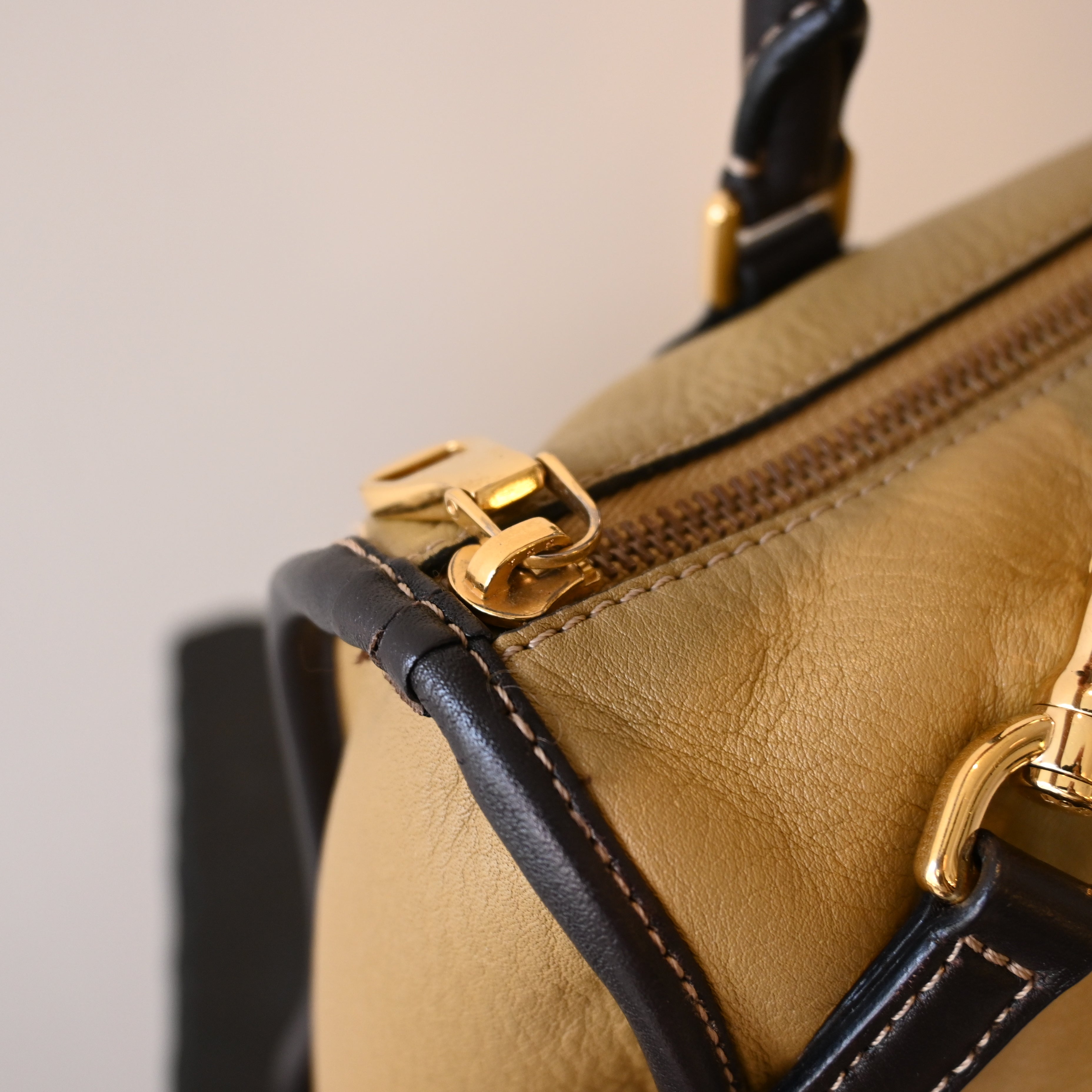 Loewe Amazona 28 Calfksin - Leluxe Vintage Sdn. Bhd.