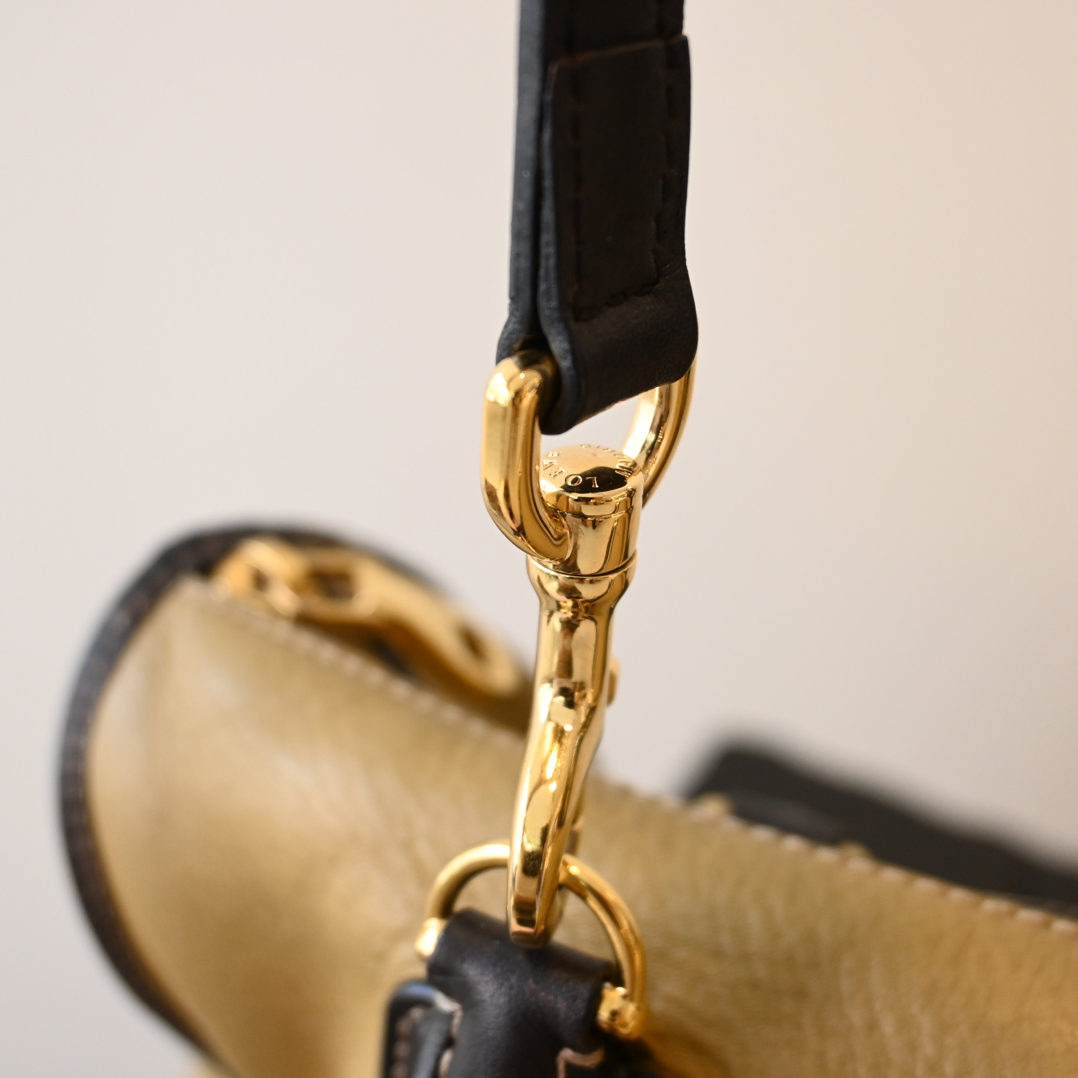 Loewe Amazona 28 Calfksin - Leluxe Vintage Sdn. Bhd.