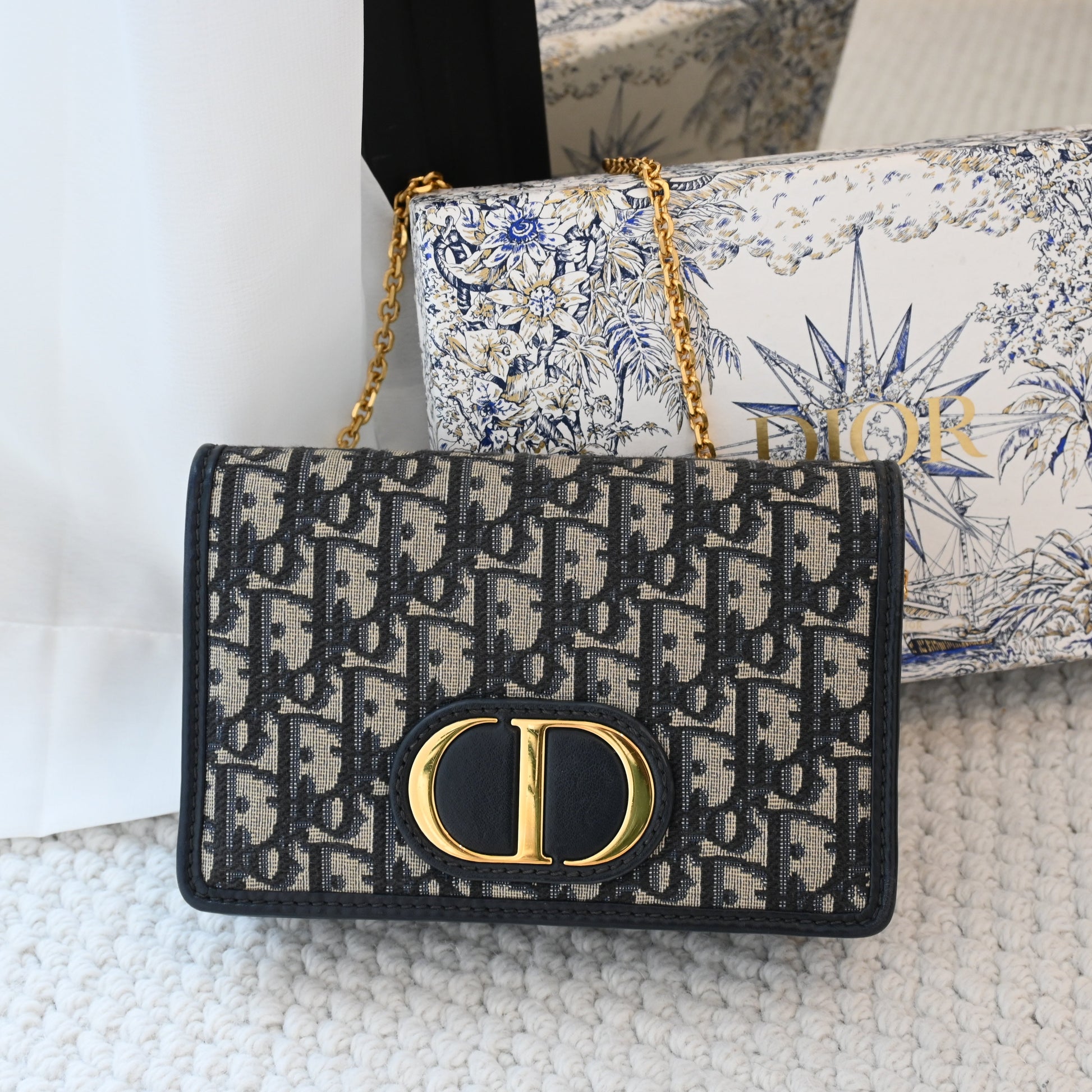 Dior Oblique 2-in-1 Montaigne Pouch Beltbag Chain - Leluxe Vintage Sdn. Bhd.