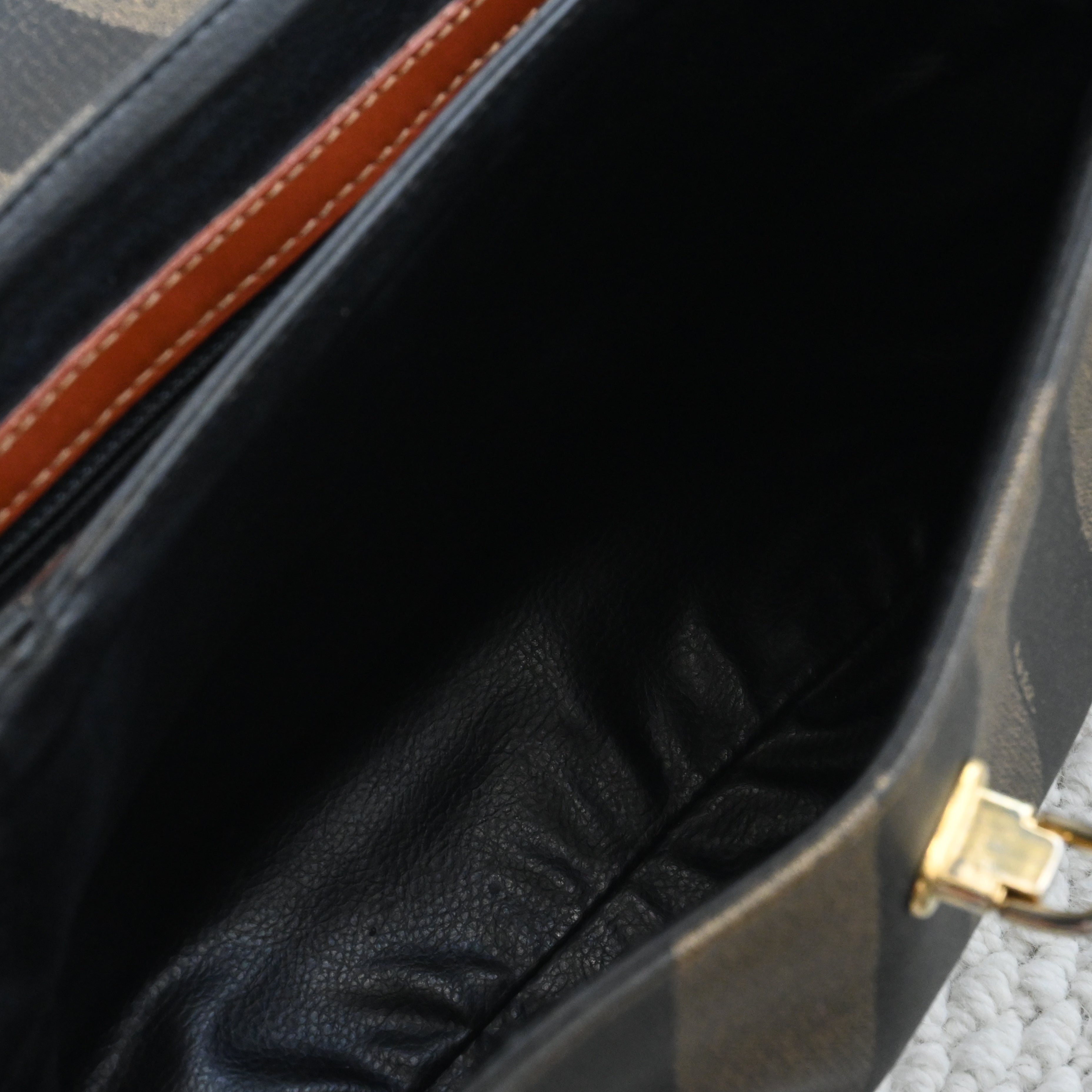 Fendi Pequin Striped Kelly Handcarry - Leluxe Vintage Sdn. Bhd.