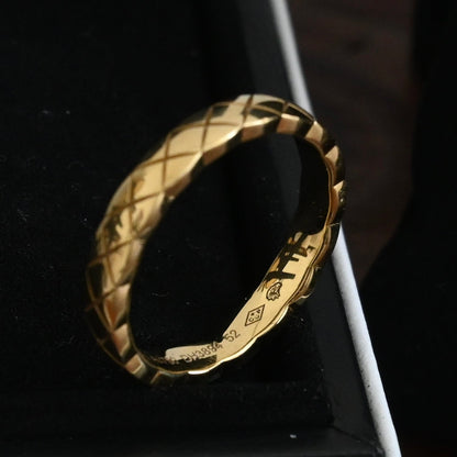 Chanel Coco Crush Ring in 18k YG