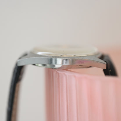 Omega Geneve Silver Ref. 135.041 Watch