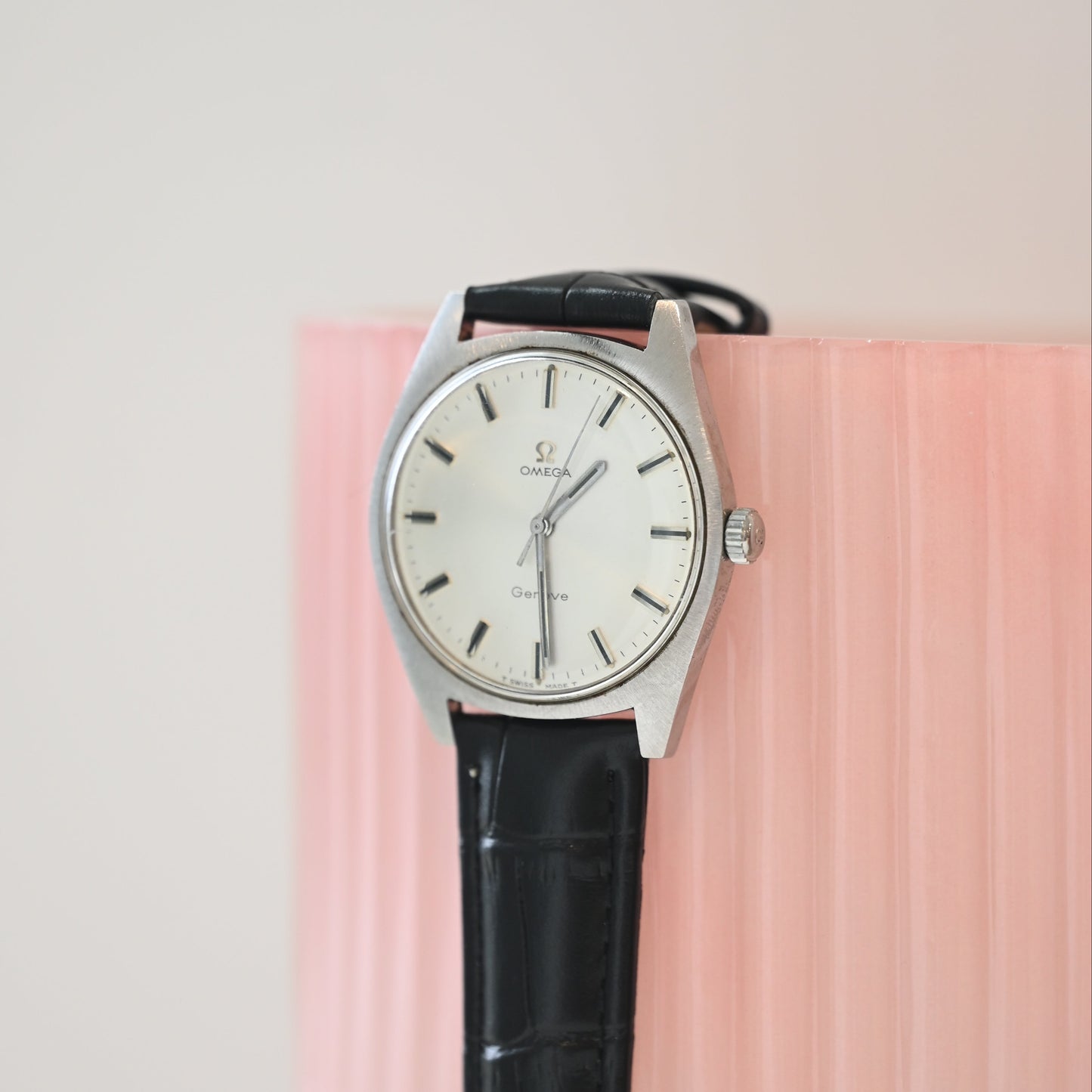 Omega Geneve Silver Ref. 135.041 Watch