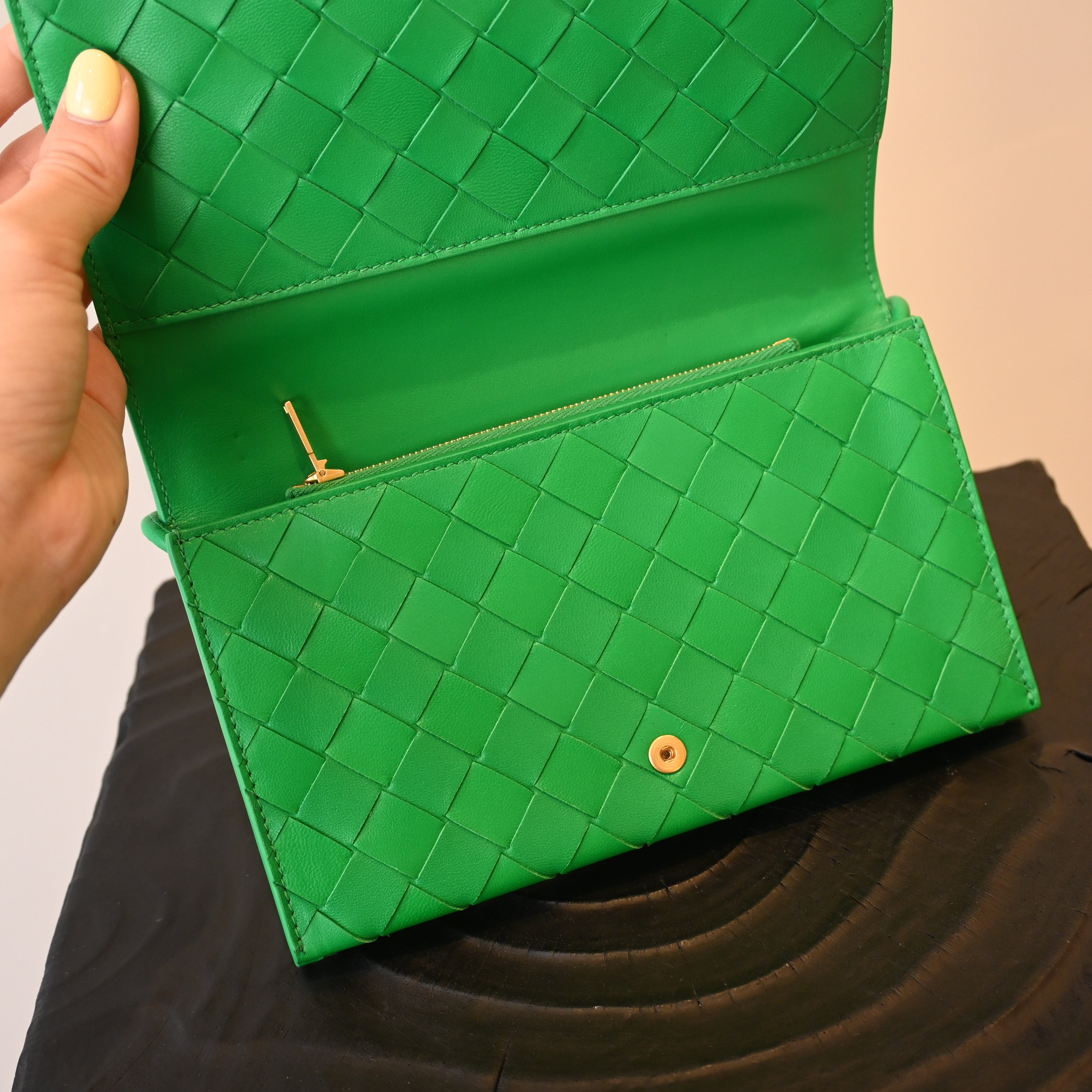 Bottega Veneta Parakeet Intrecciato Woven Nappa Leather Wallet On Strap Bag