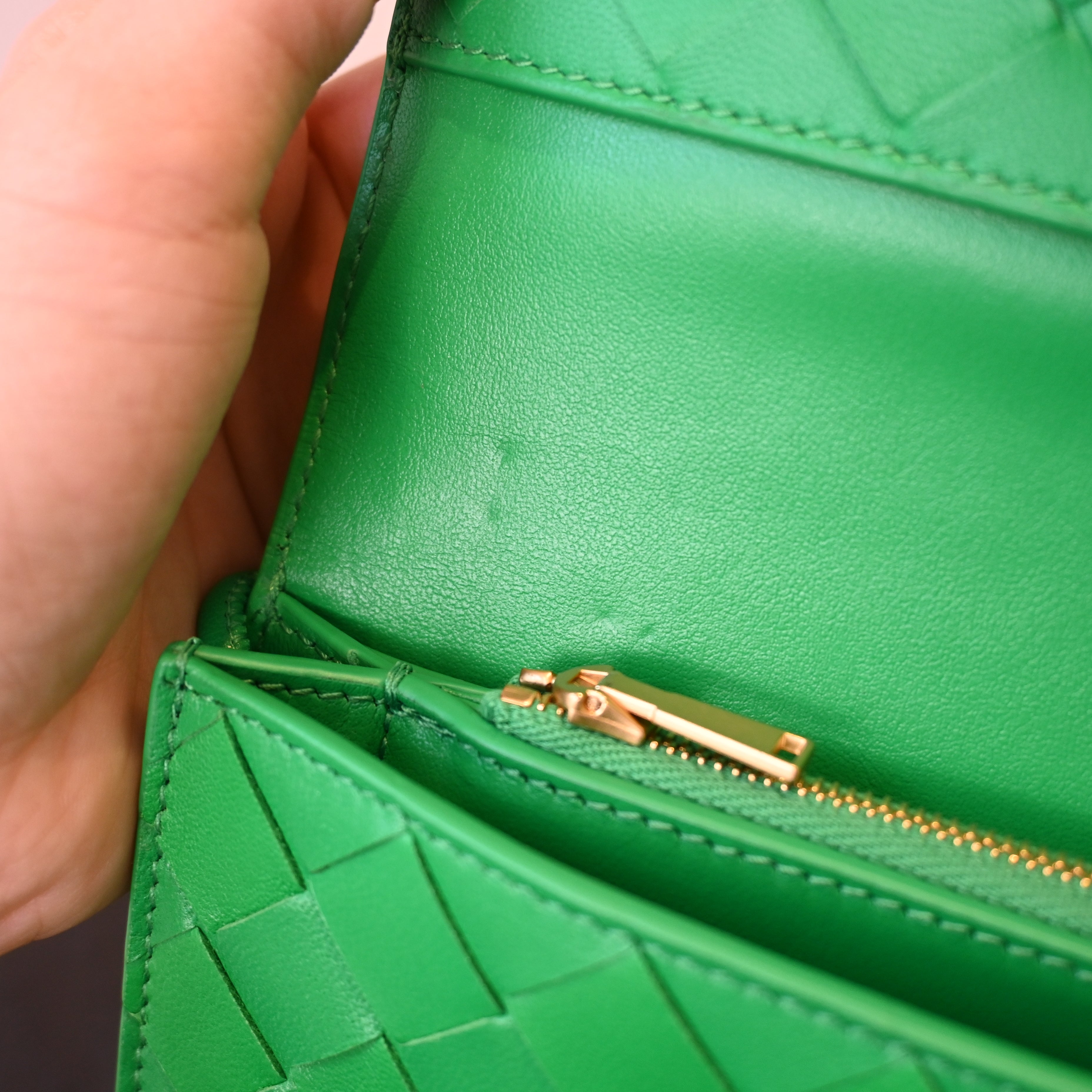 Bottega Veneta Parakeet Intrecciato Woven Nappa Leather Wallet On Strap Bag