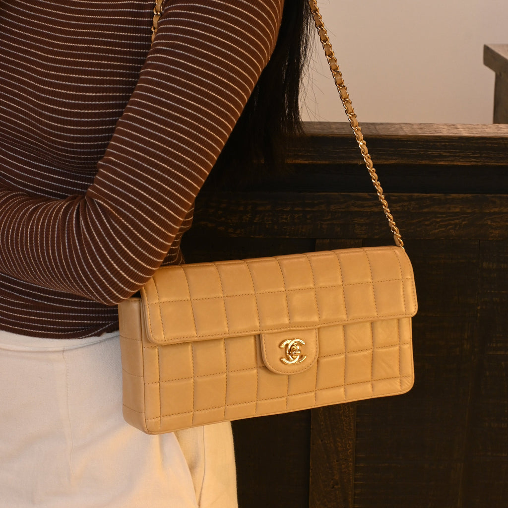 Chanel Chocolate Bar Lambskin Chain Shoulder Bag Beige GHW - Leluxe Vintage Sdn. Bhd.