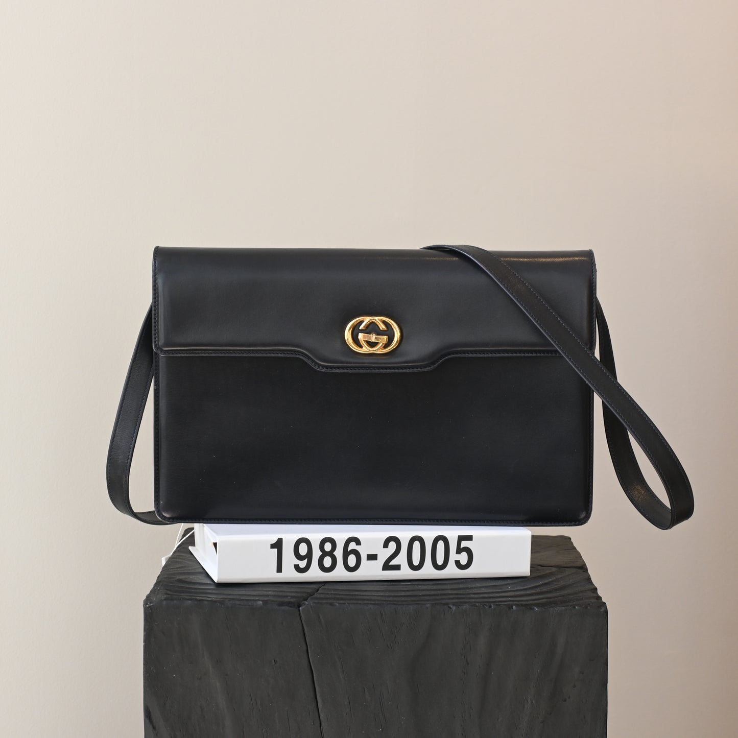 Gucci Turnlock G Navy Leather Bag