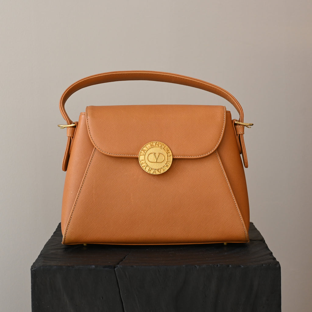Valentino Garavani V logo bag - Leluxe Vintage Sdn. Bhd.