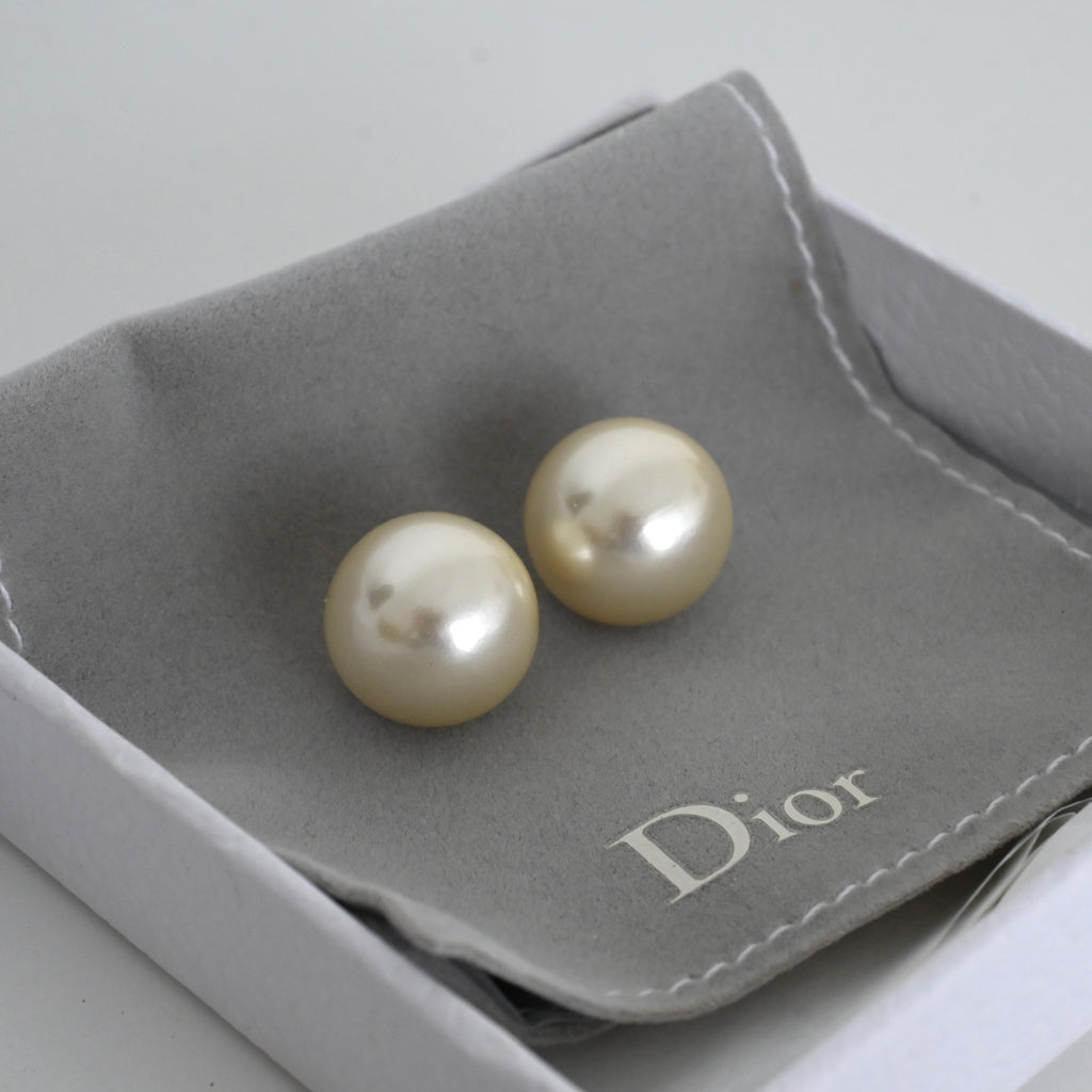 Dior Tribales Earring Pearl - Leluxe Vintage Sdn. Bhd.