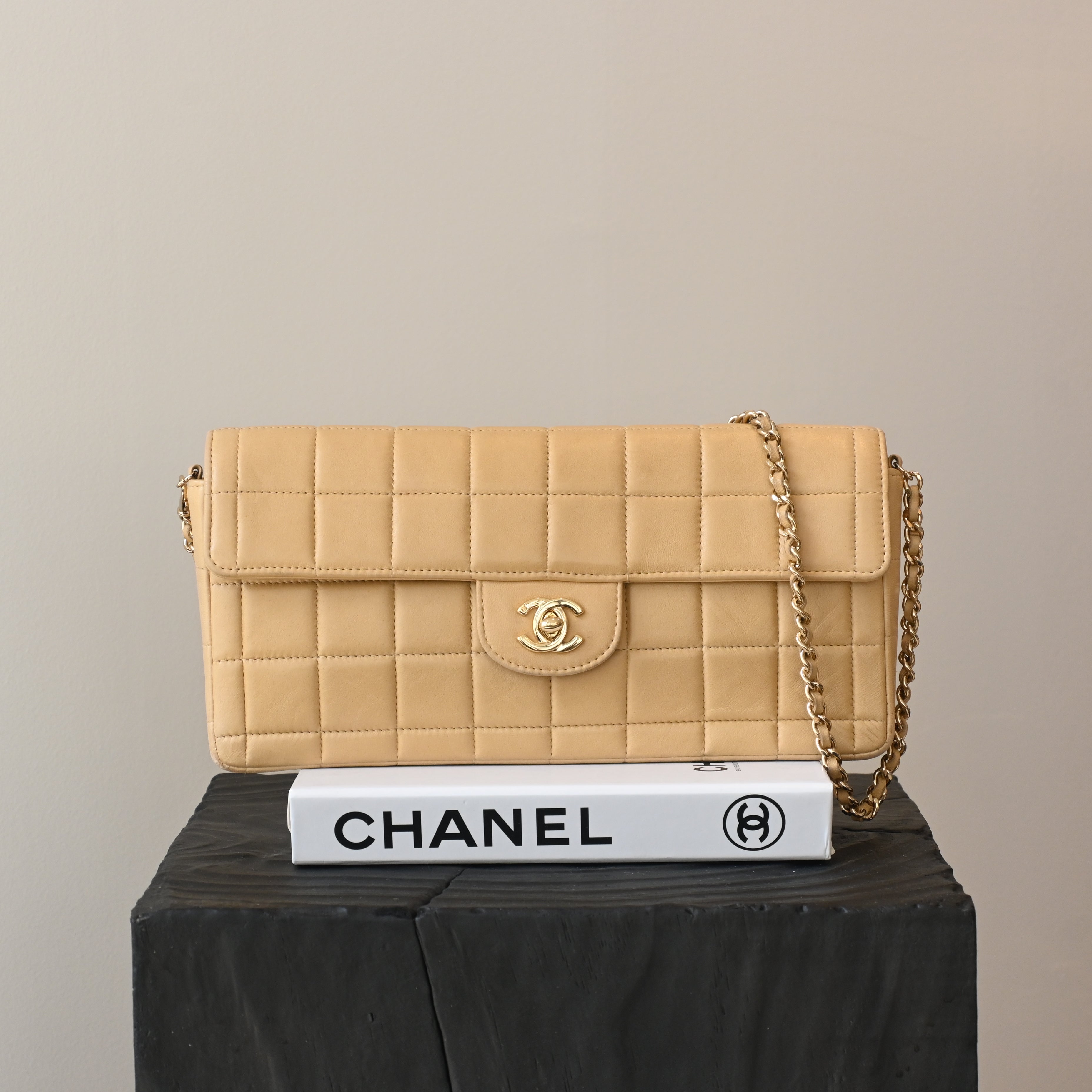 Chanel Chocolate Bar Lambskin Chain Shoulder Bag Beige GHW - Leluxe Vintage Sdn. Bhd.