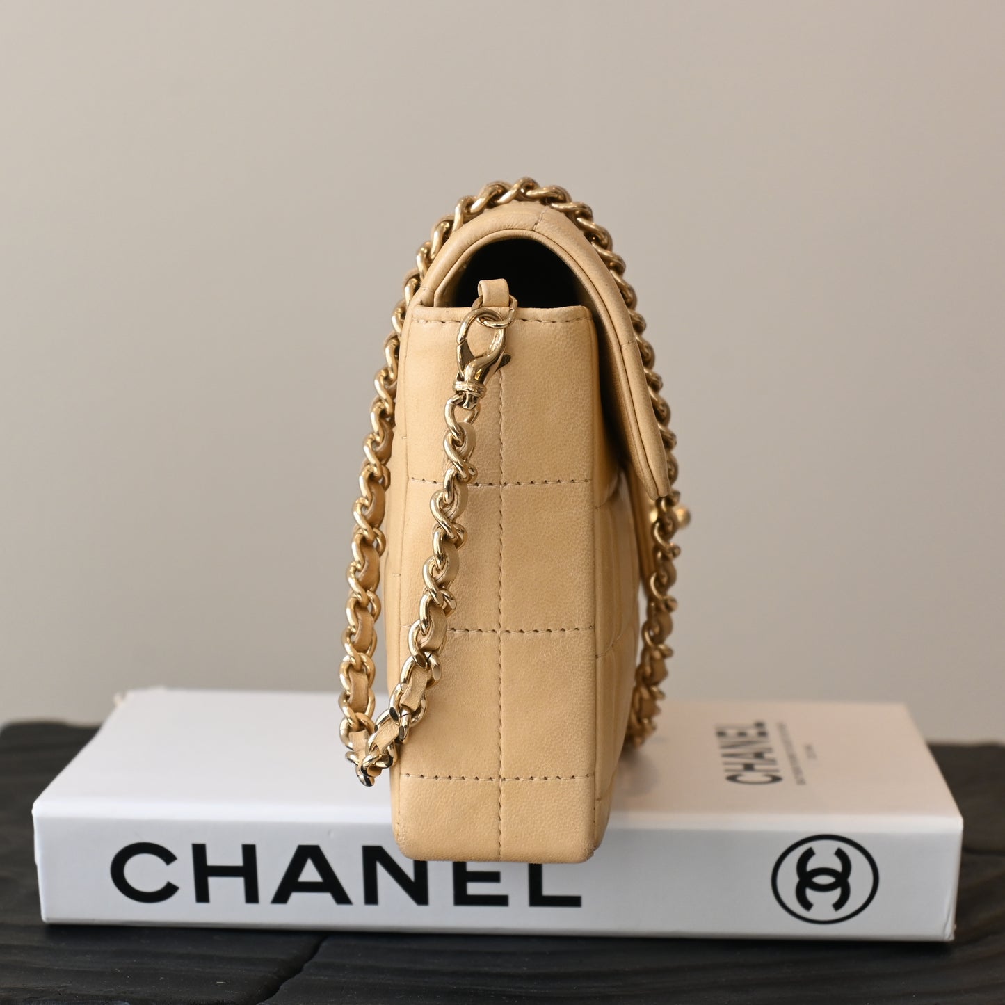 Chanel Chocolate Bar Lambskin Chain Shoulder Bag Beige GHW