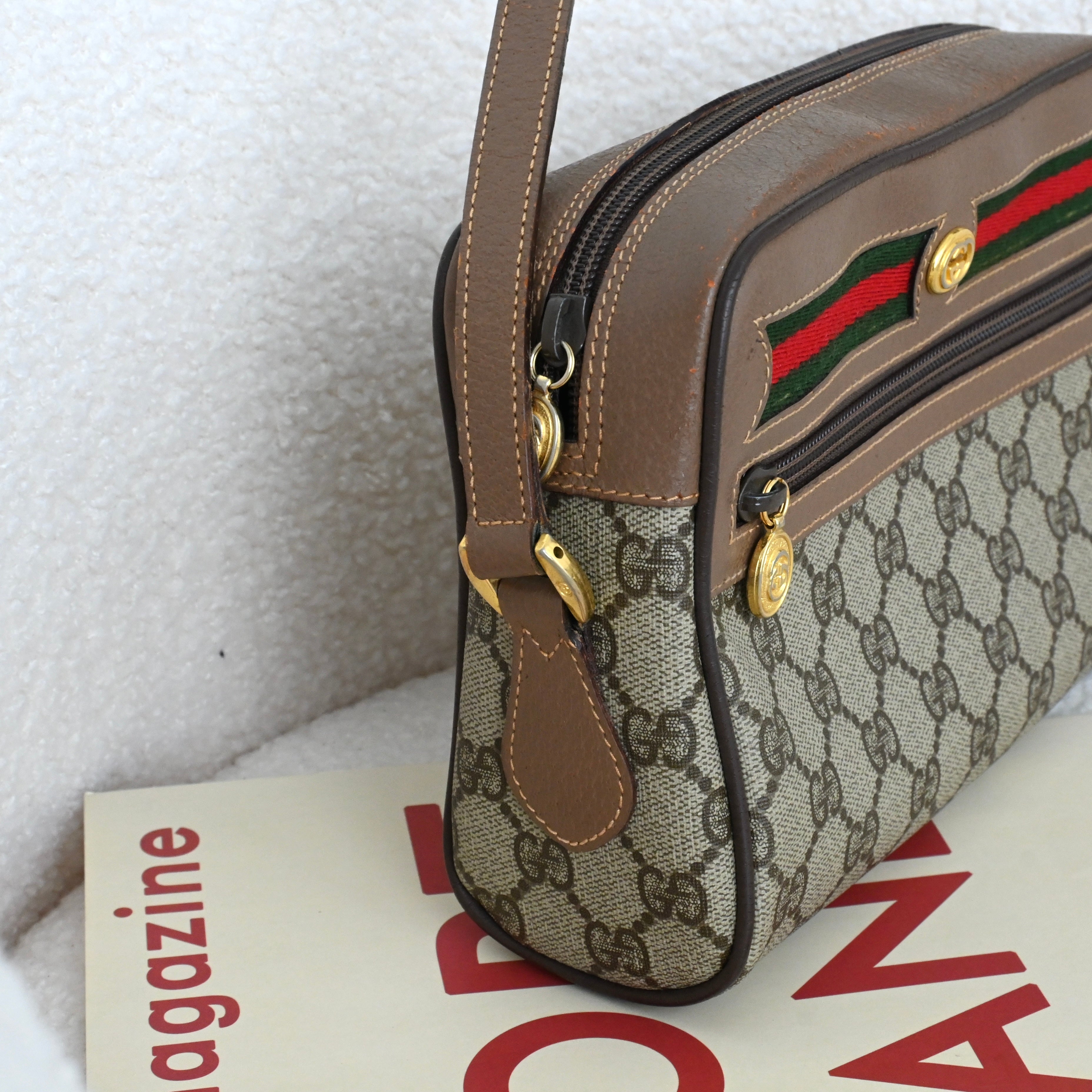Gucci Sherry Line GG Supreme - Leluxe Vintage Sdn. Bhd.