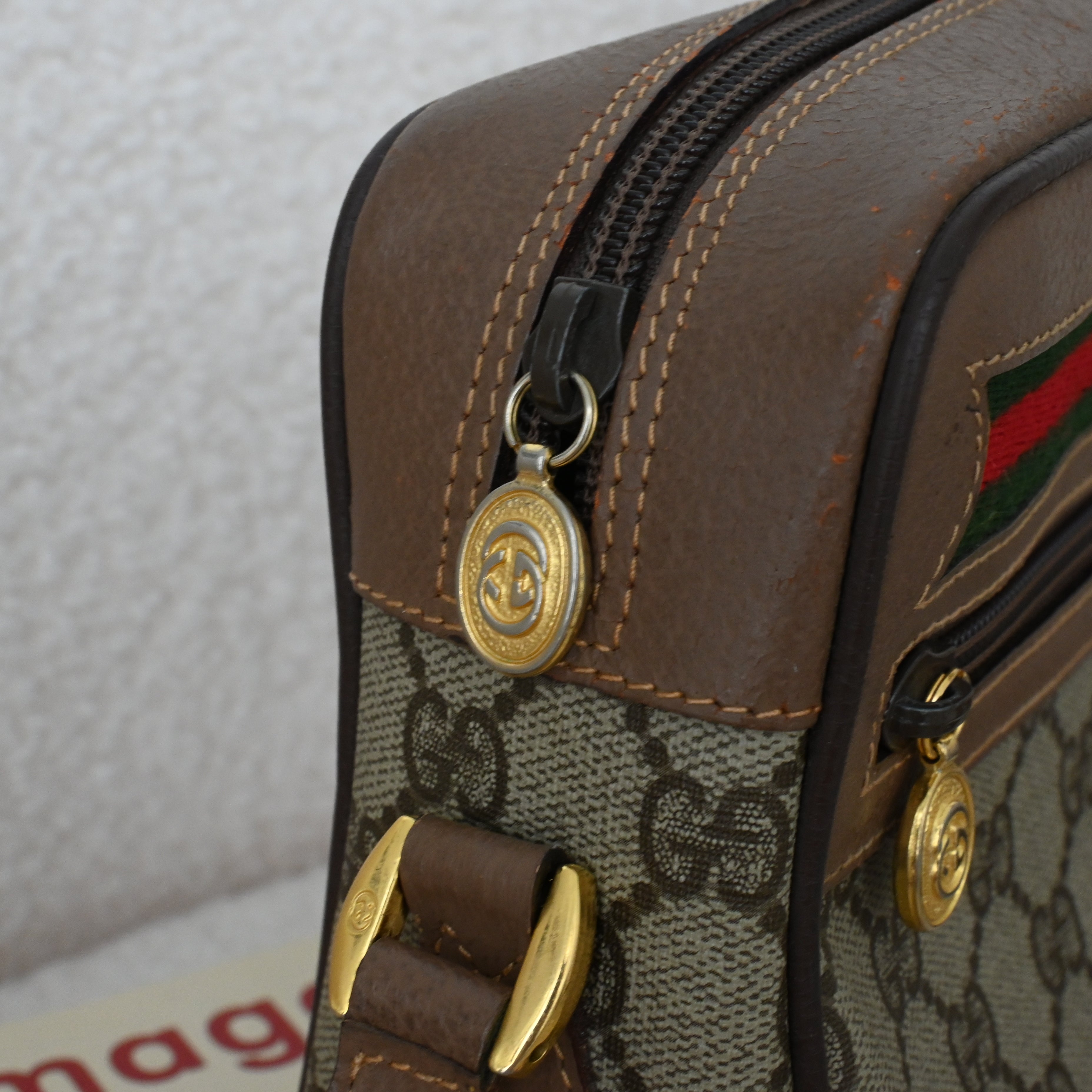 Gucci Sherry Line GG Supreme - Leluxe Vintage Sdn. Bhd.