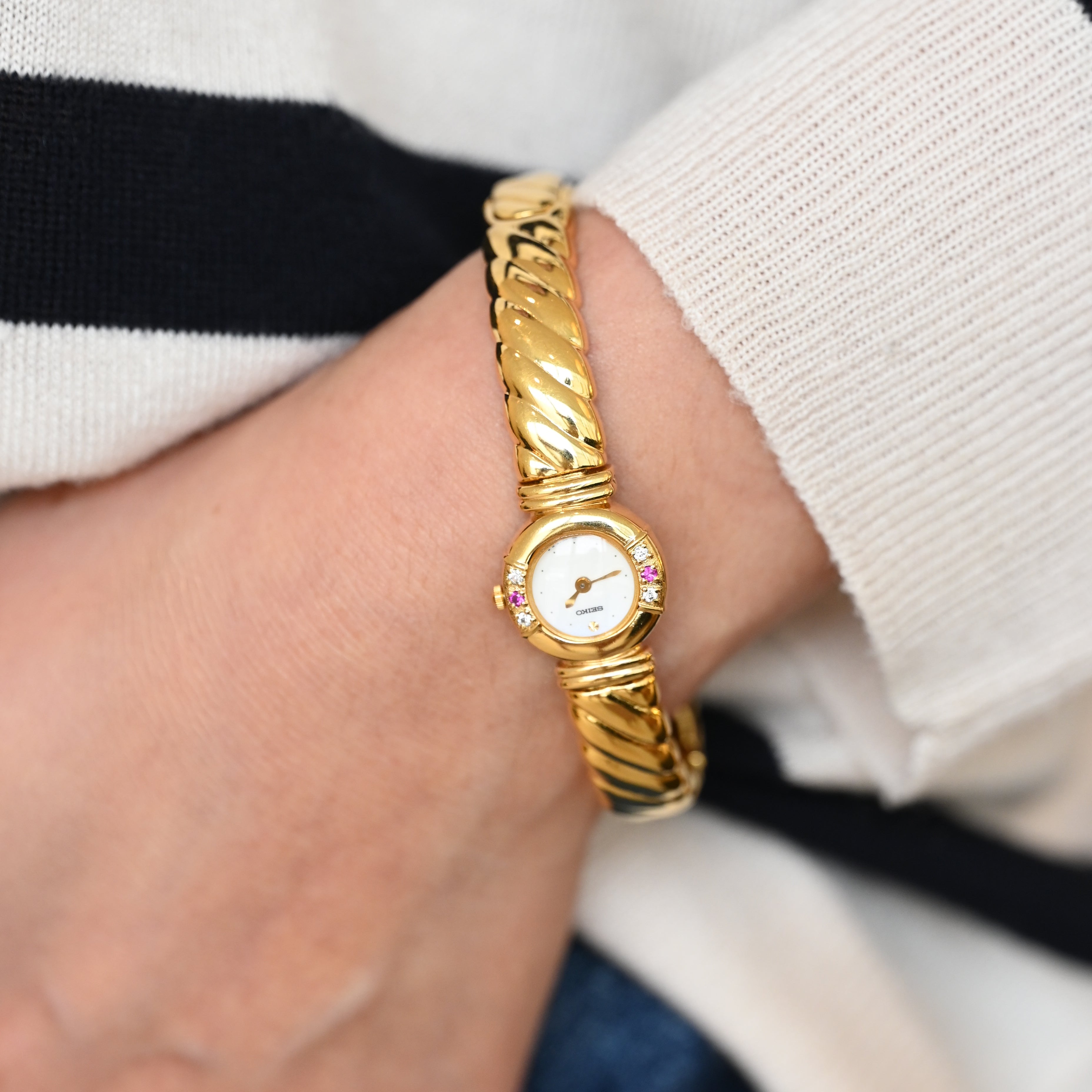 Seiko 1E20-2020 Bangle Watch