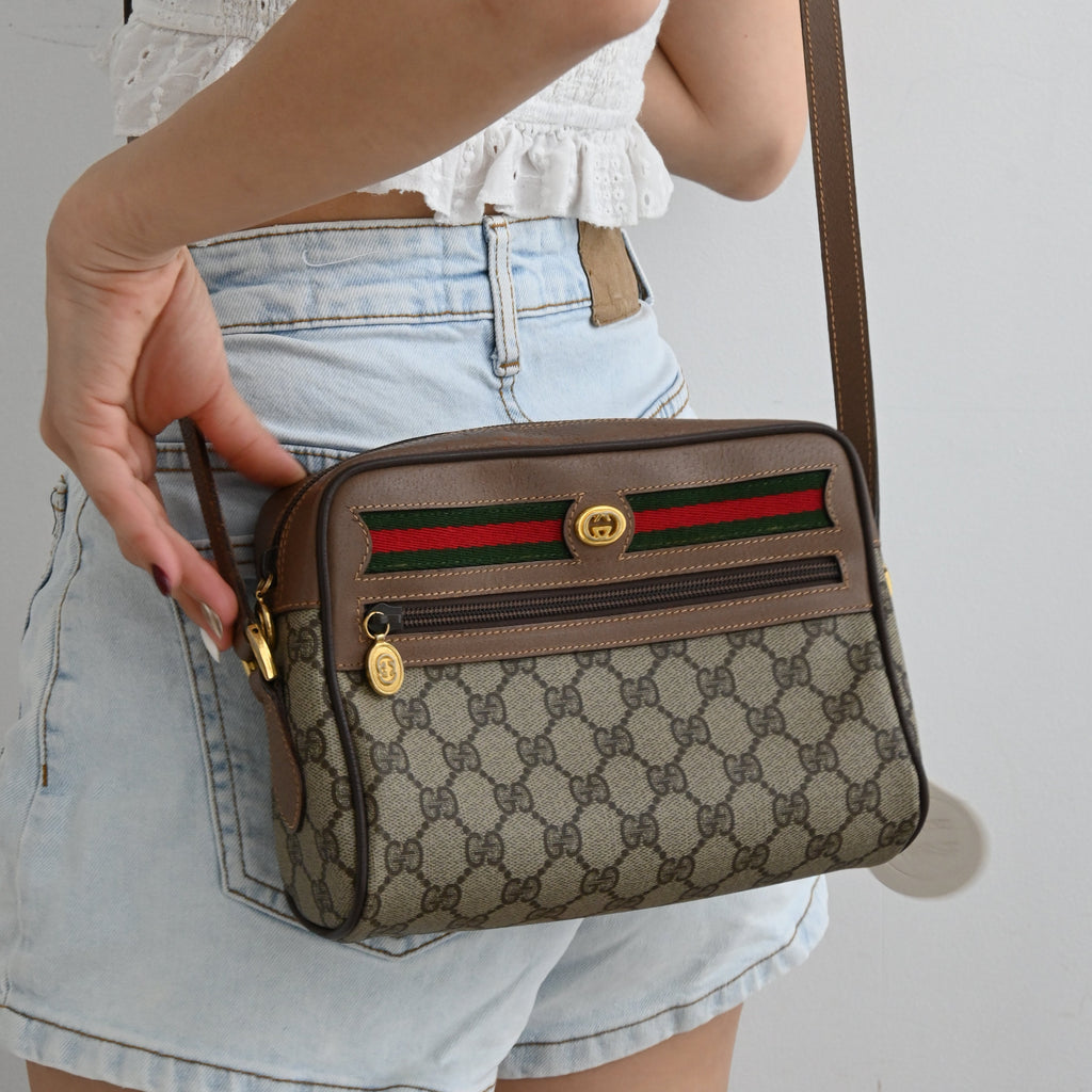 Gucci Sherry Line GG Supreme - Leluxe Vintage Sdn. Bhd.