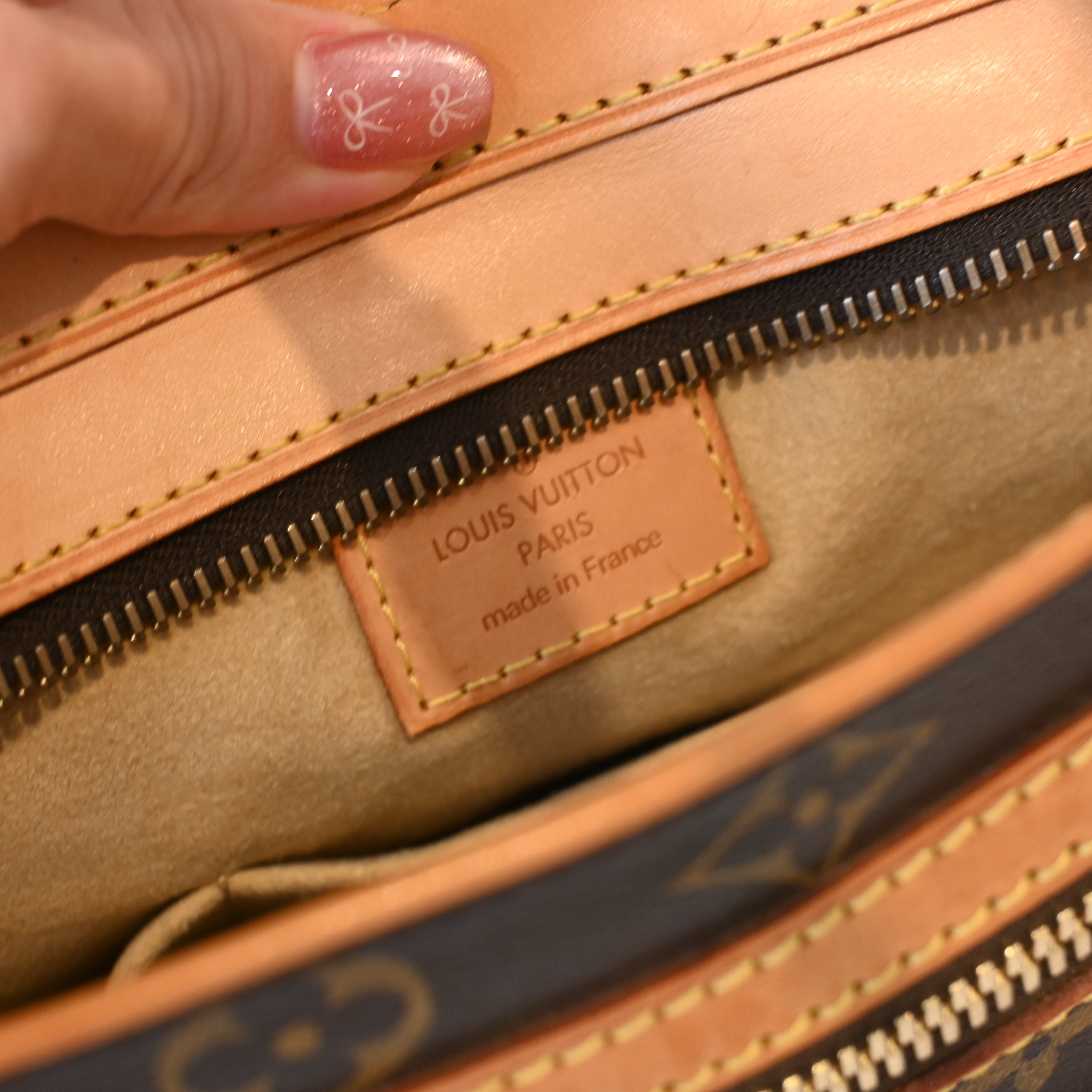 Louis Vuitton Monogram Hudson GM - Leluxe Vintage Sdn. Bhd.