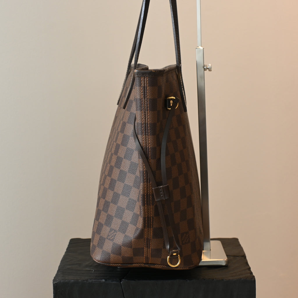 Louis Vuitton Neverfull MM Tote in Damier - Leluxe Vintage Sdn. Bhd.