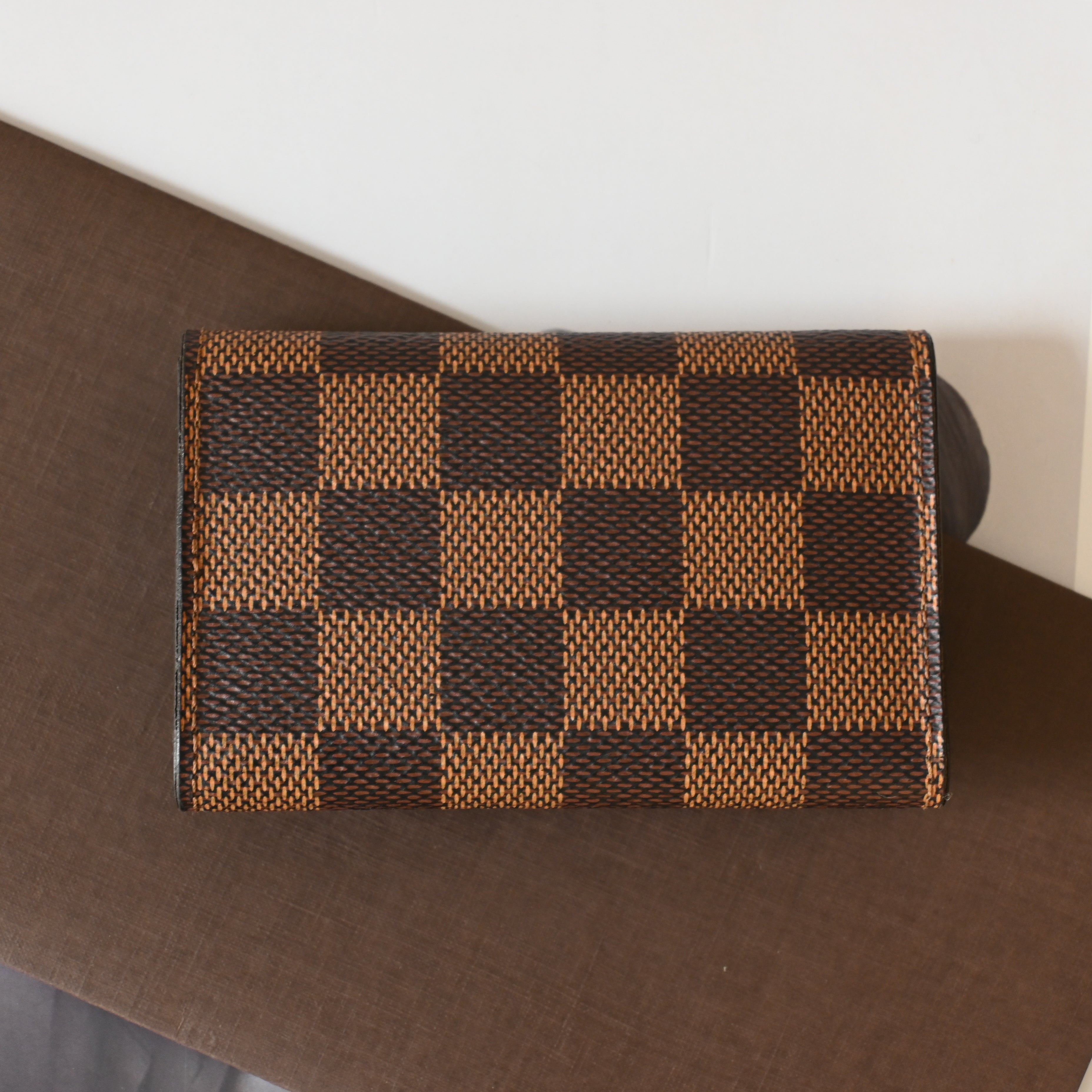 Louis Vuitton Key Holder in Damier - Leluxe Vintage Sdn. Bhd.
