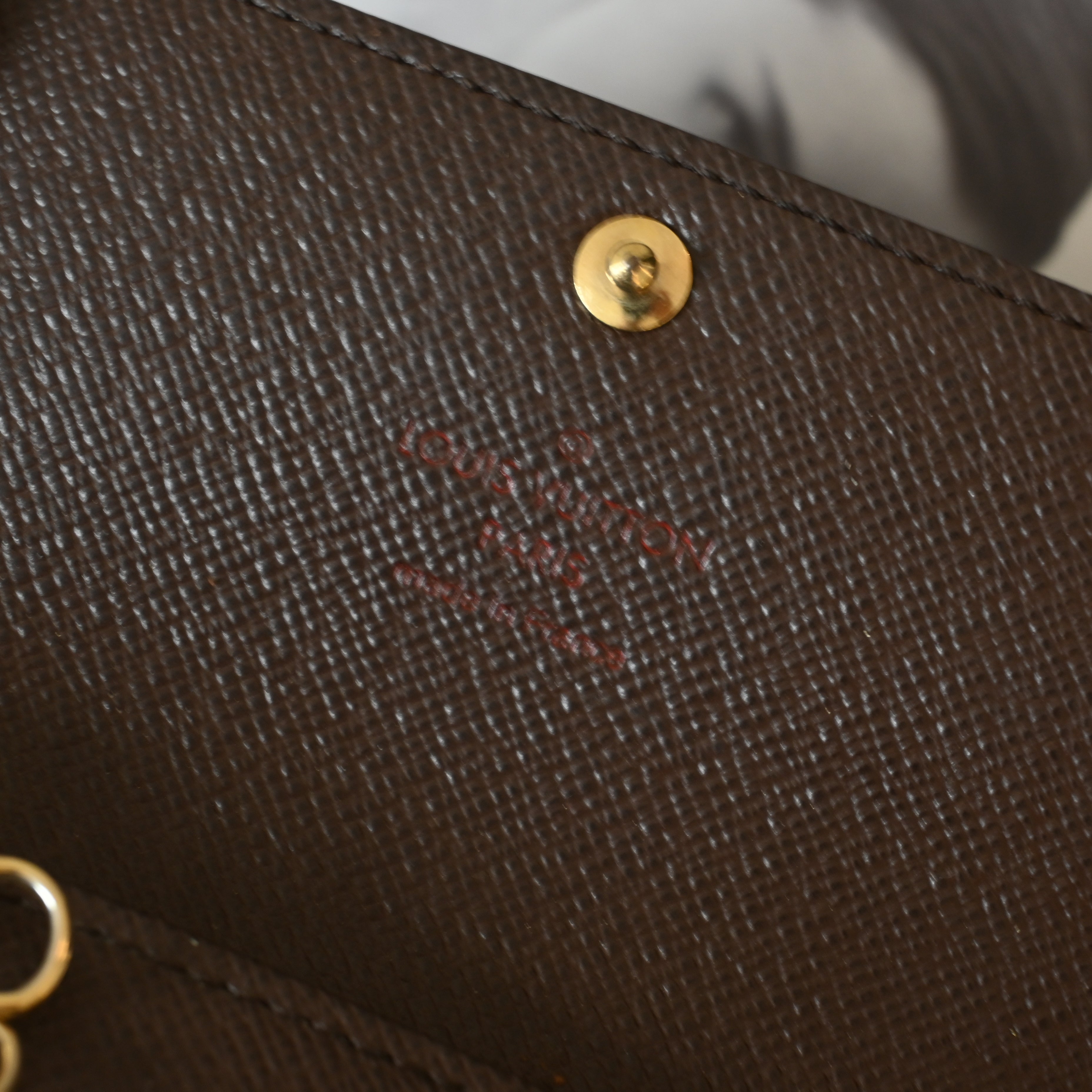 Louis Vuitton Key Holder in Damier - Leluxe Vintage Sdn. Bhd.